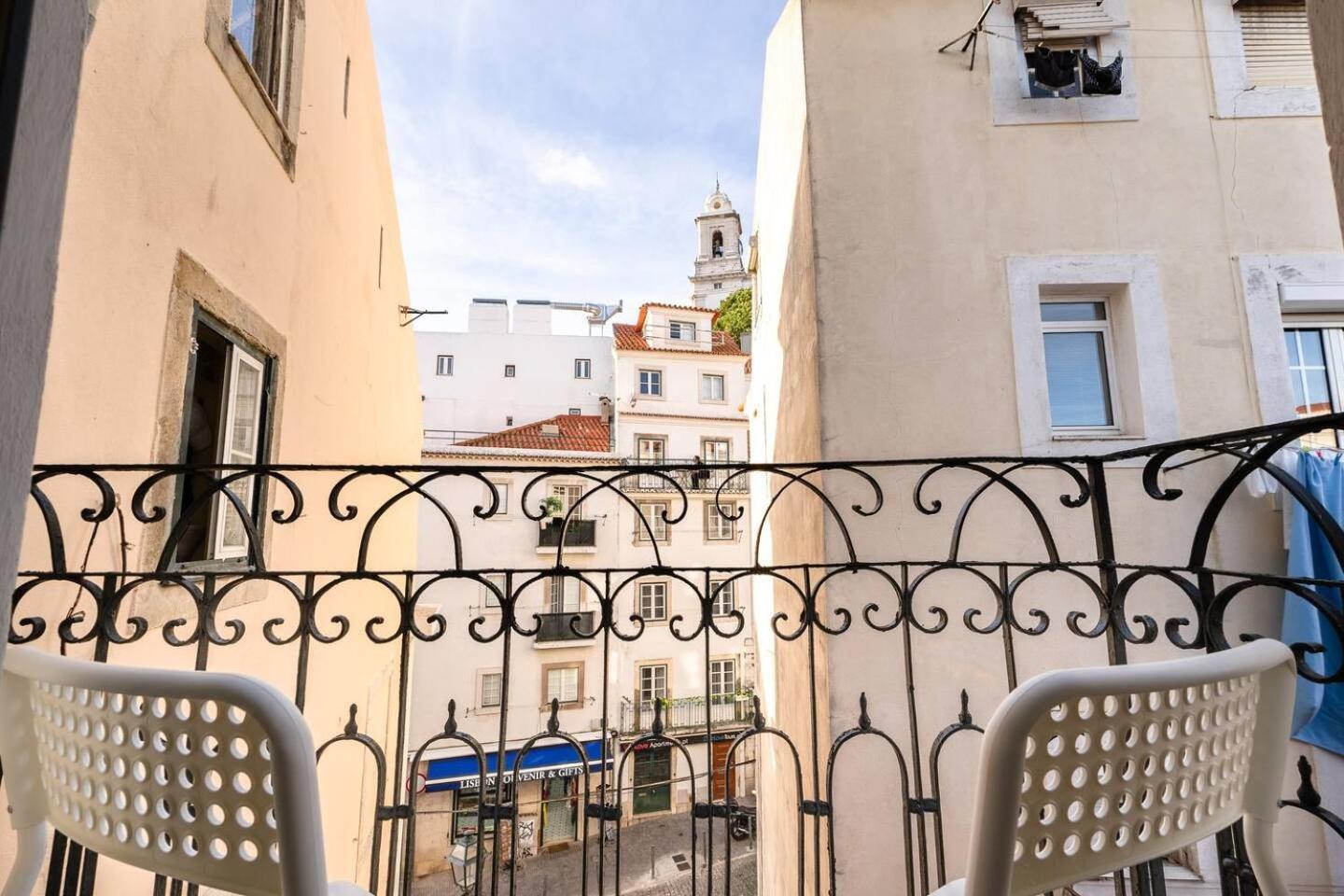 Riverfront Elegance 41Br Spacious Retreat Lisbon