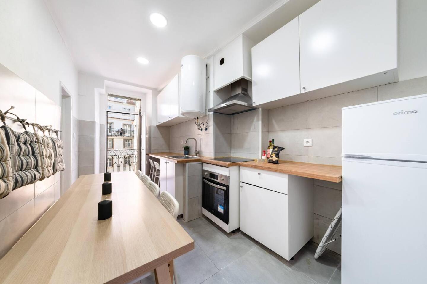 Riverfront Elegance 41Br Spacious Retreat *